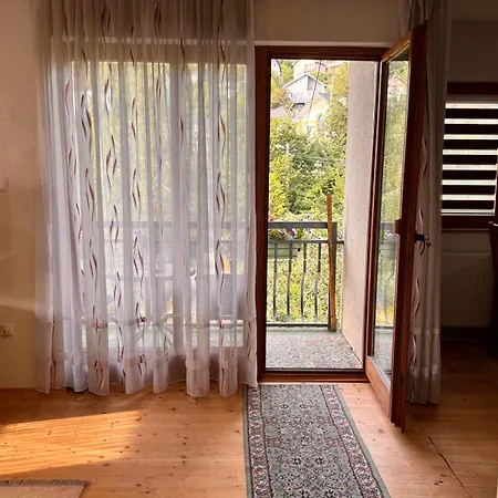 Zlata - Free Parking